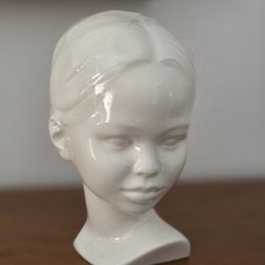 1960s MCM Holland Mold Glossy Ceramic Bust